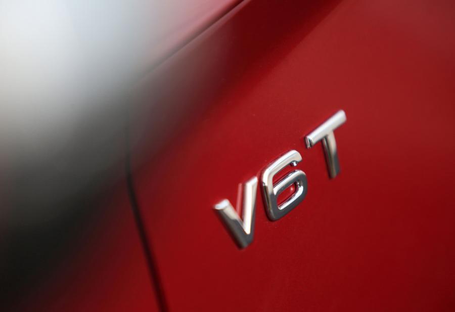 Логотип Audi SQ5 3.0 TFSI 2017 года  (AU) (фото 26 из 40)